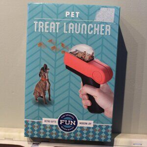 Pet Treat Launcher by Samsonico - NIB